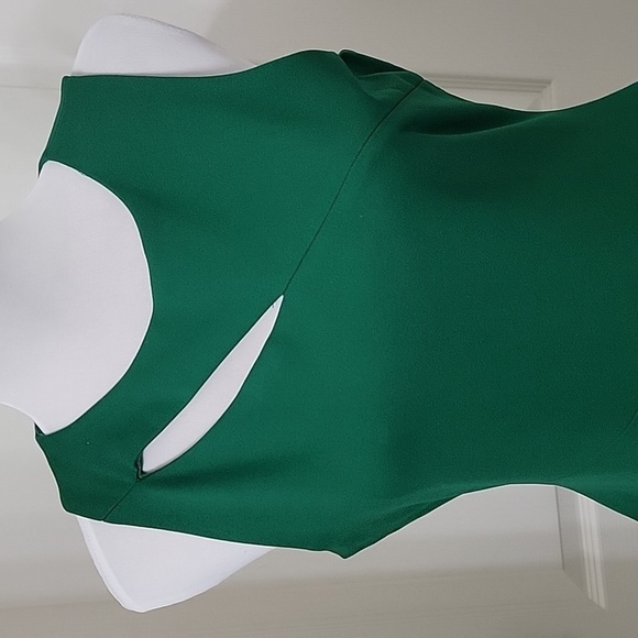 Chandi & Lia Size M Green Diagonal Ponte Fit & Flare Dress w/ Peek-a-boo Cutout - Picture 2 of 16